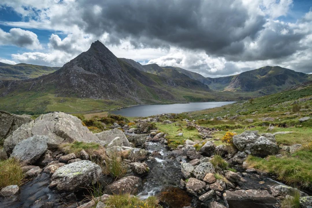 源于自然，，，，简而不凡—PA尊龙凯时生态景观砖