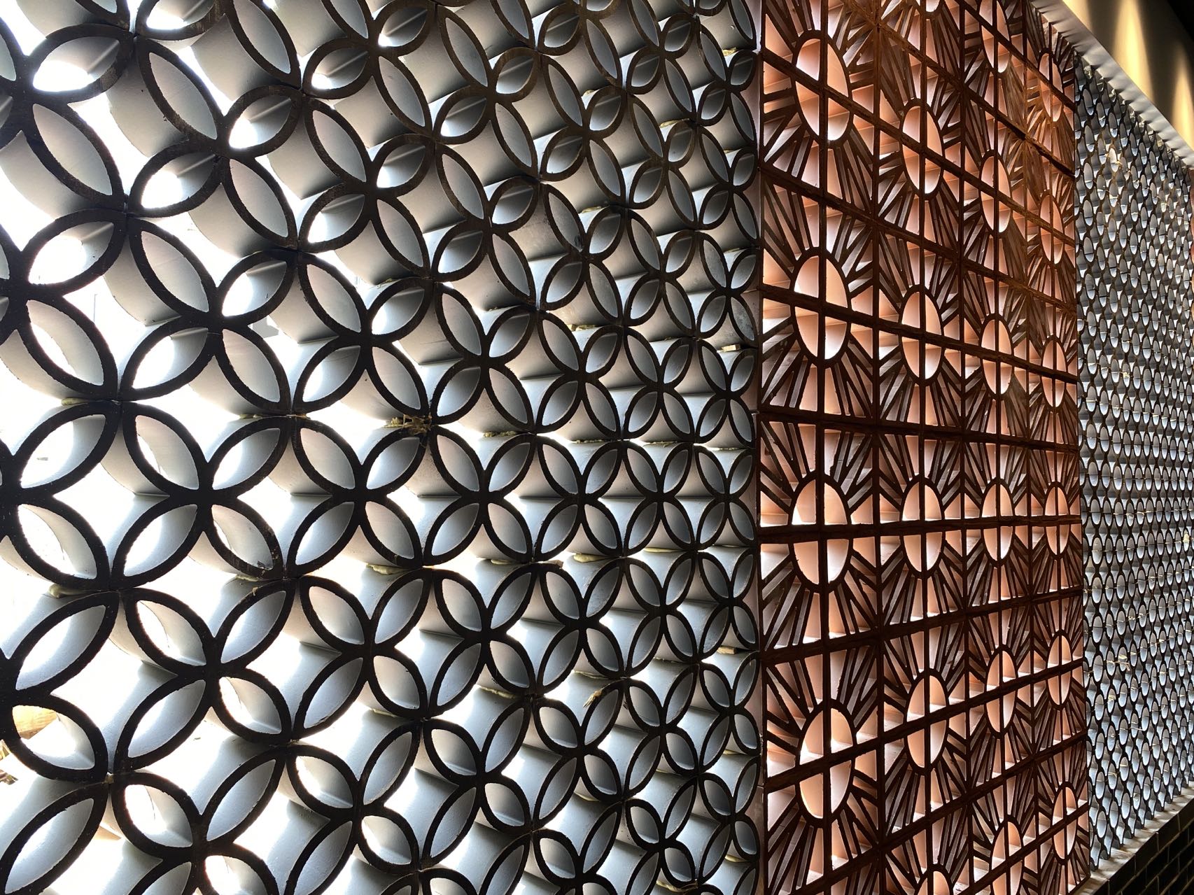 PA尊龙凯时花窗砖｜形制富厚 亦窗亦景